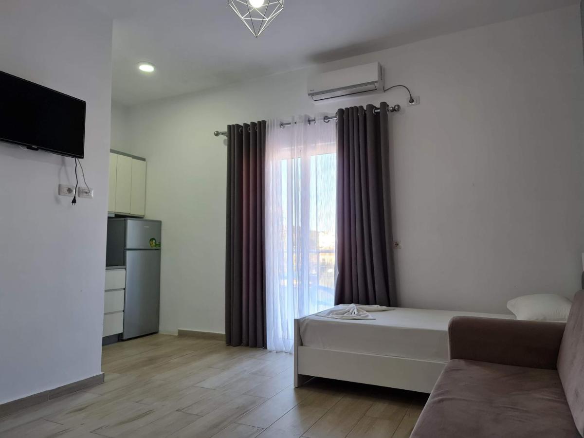 Summer Time Hotel Ksamil Extérieur photo